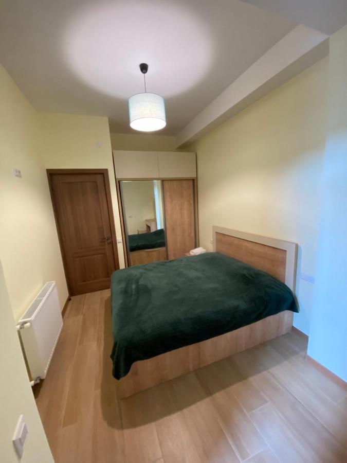 Lovely And Cozy Apartment! Kutaisi Bagian luar foto