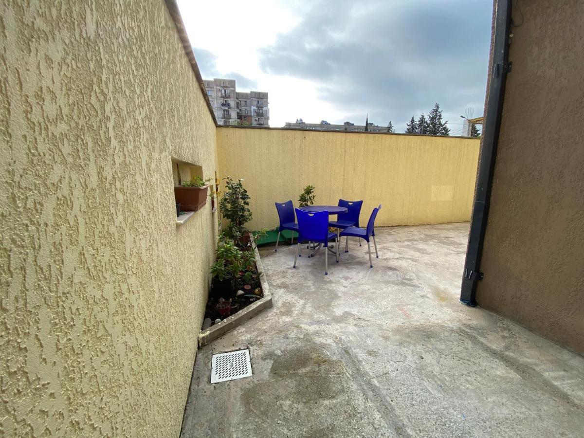 Lovely And Cozy Apartment! Kutaisi Bagian luar foto