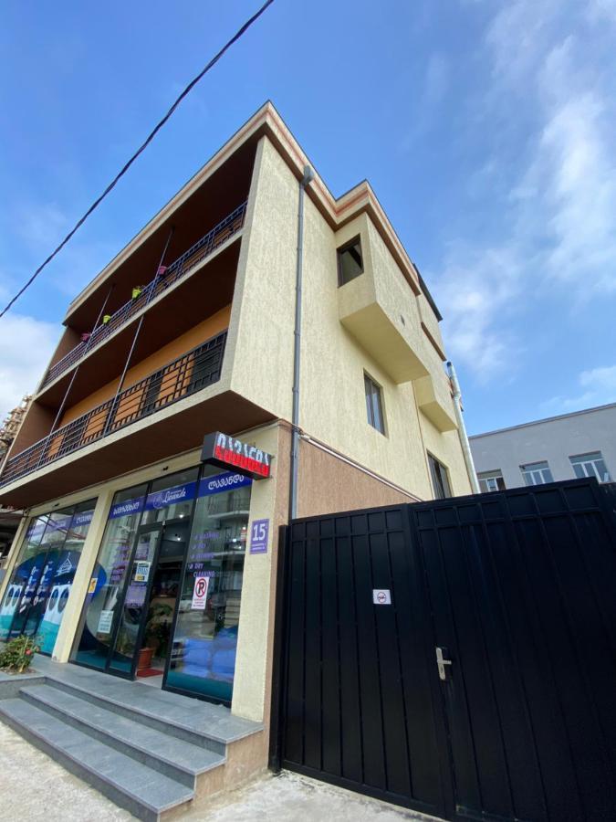 Lovely And Cozy Apartment! Kutaisi Bagian luar foto