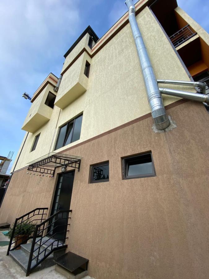Lovely And Cozy Apartment! Kutaisi Bagian luar foto