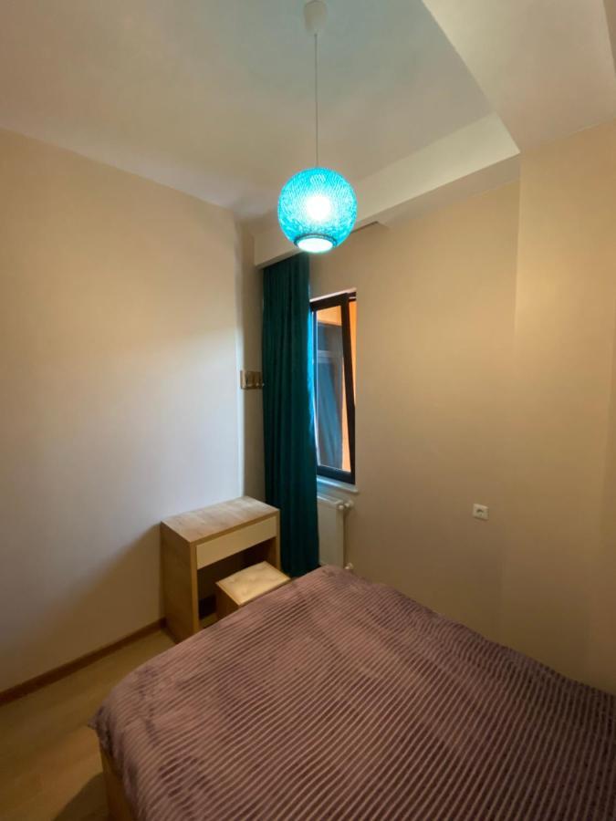 Lovely And Cozy Apartment! Kutaisi Bagian luar foto